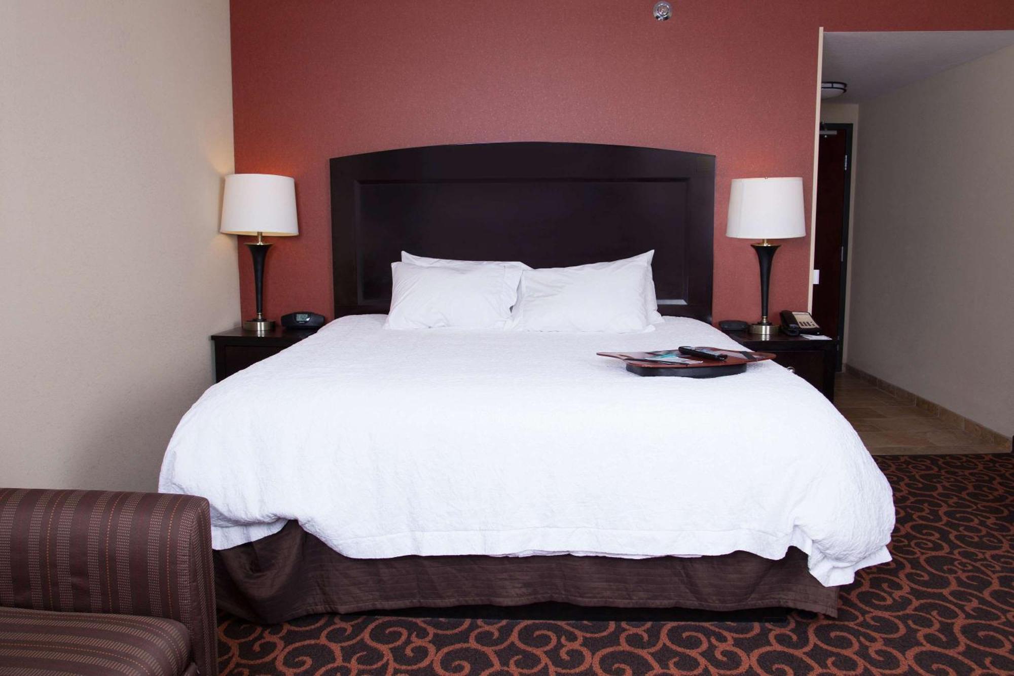Hampton Inn & Suites Dickinson Nd Екстериор снимка