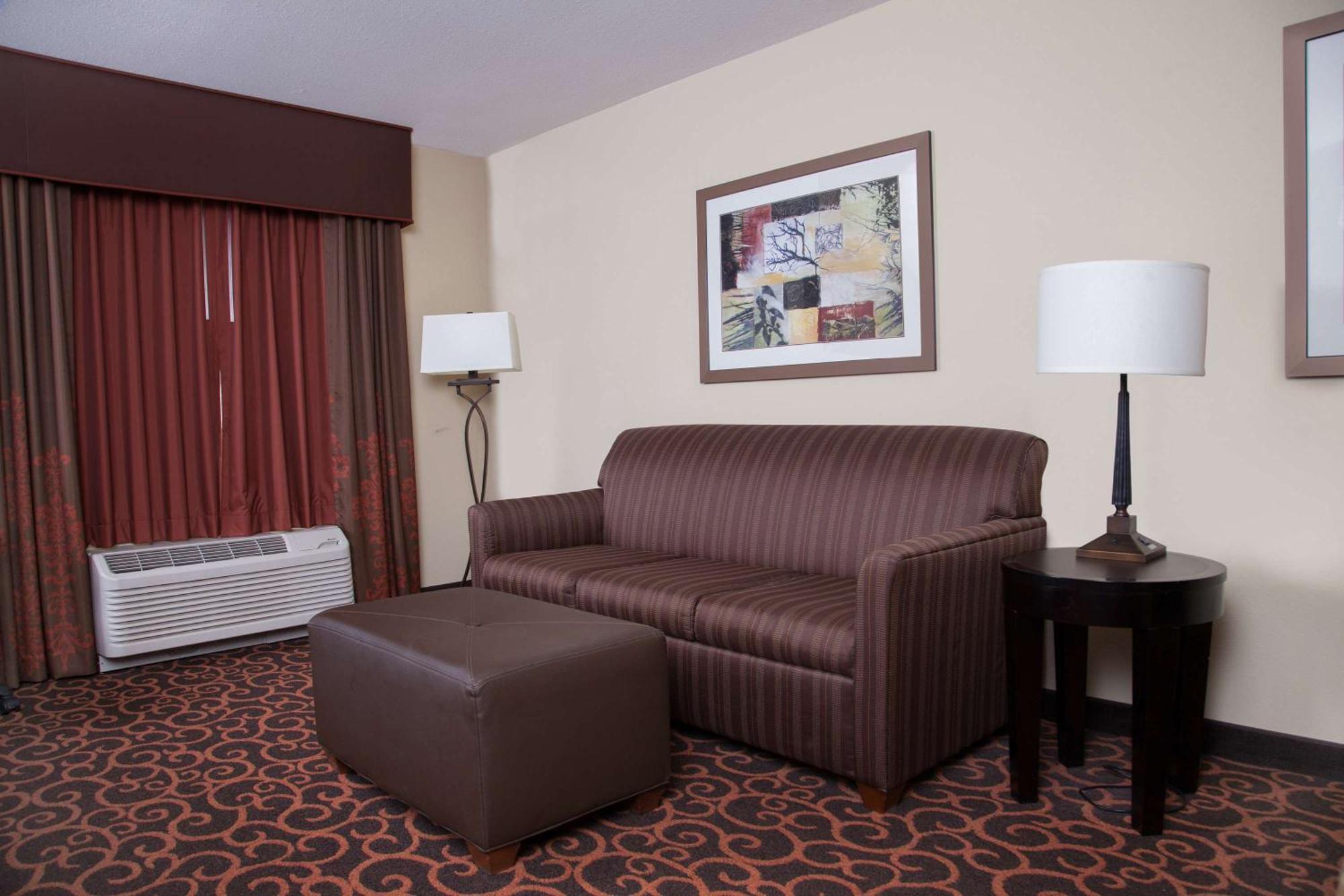 Hampton Inn & Suites Dickinson Nd Екстериор снимка