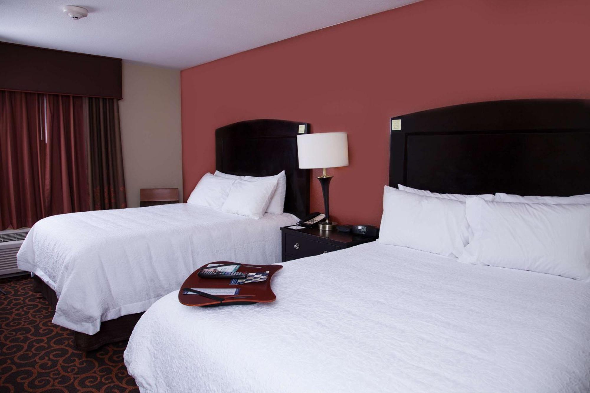 Hampton Inn & Suites Dickinson Nd Екстериор снимка