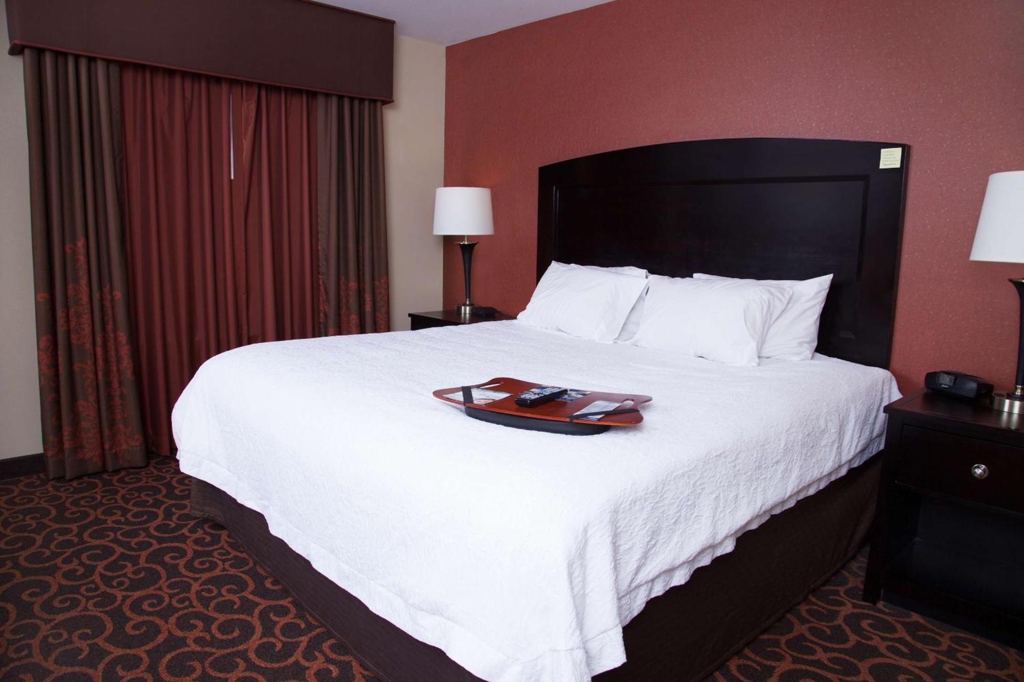 Hampton Inn & Suites Dickinson Nd Екстериор снимка