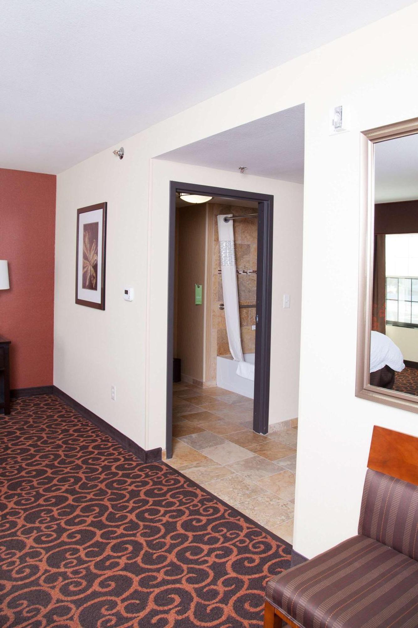 Hampton Inn & Suites Dickinson Nd Екстериор снимка