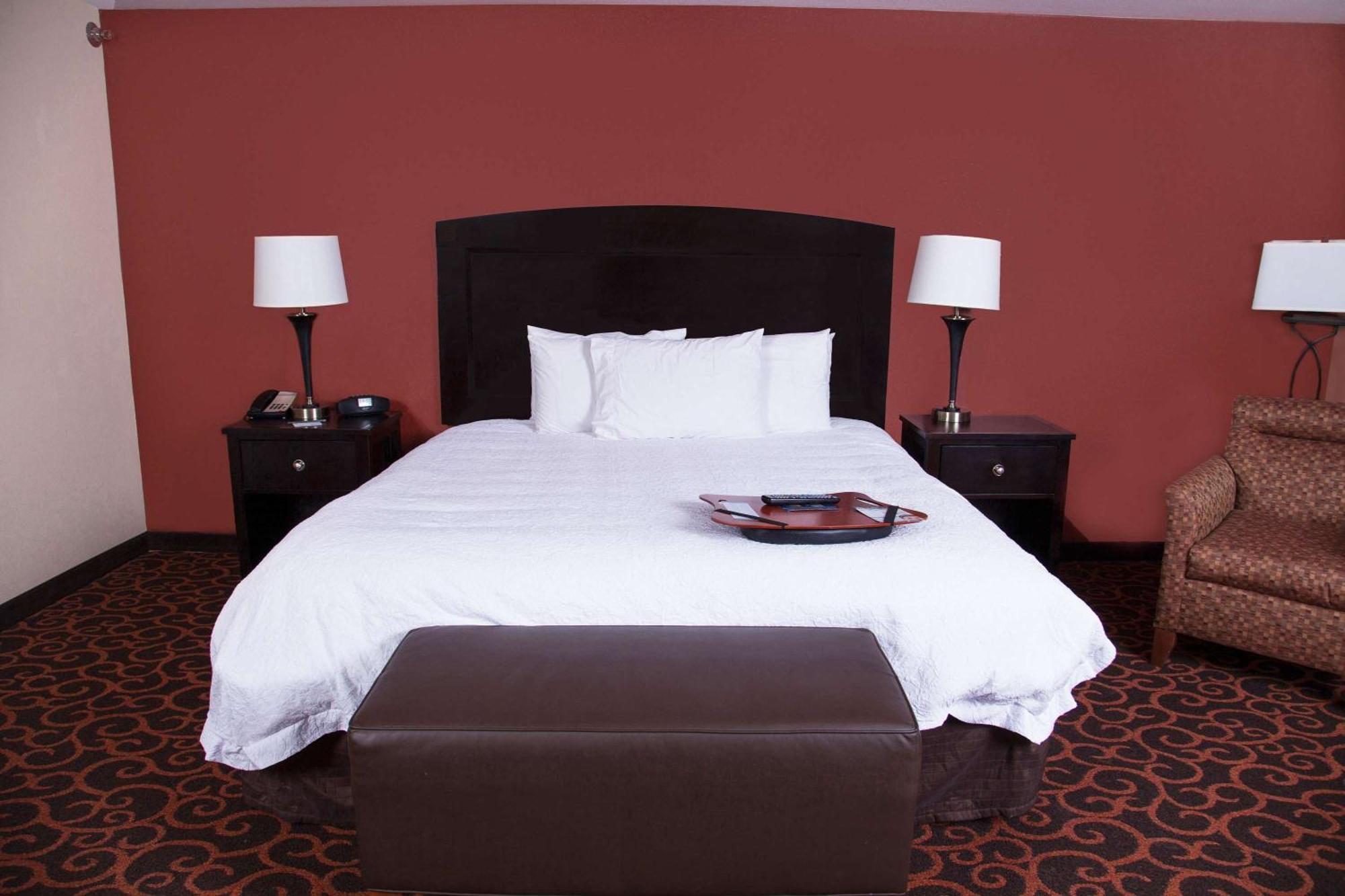 Hampton Inn & Suites Dickinson Nd Екстериор снимка