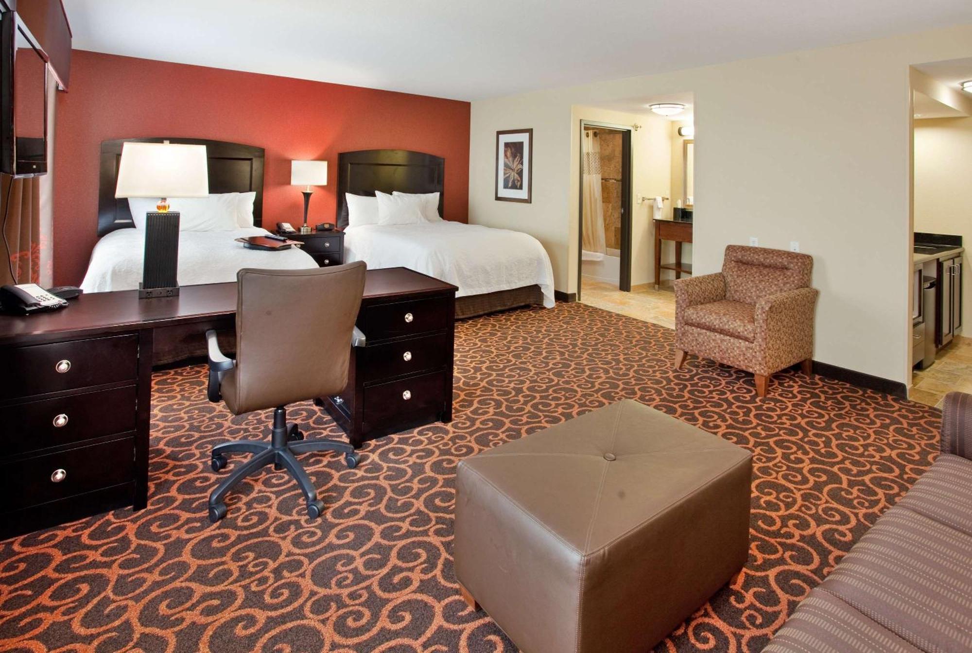 Hampton Inn & Suites Dickinson Nd Екстериор снимка