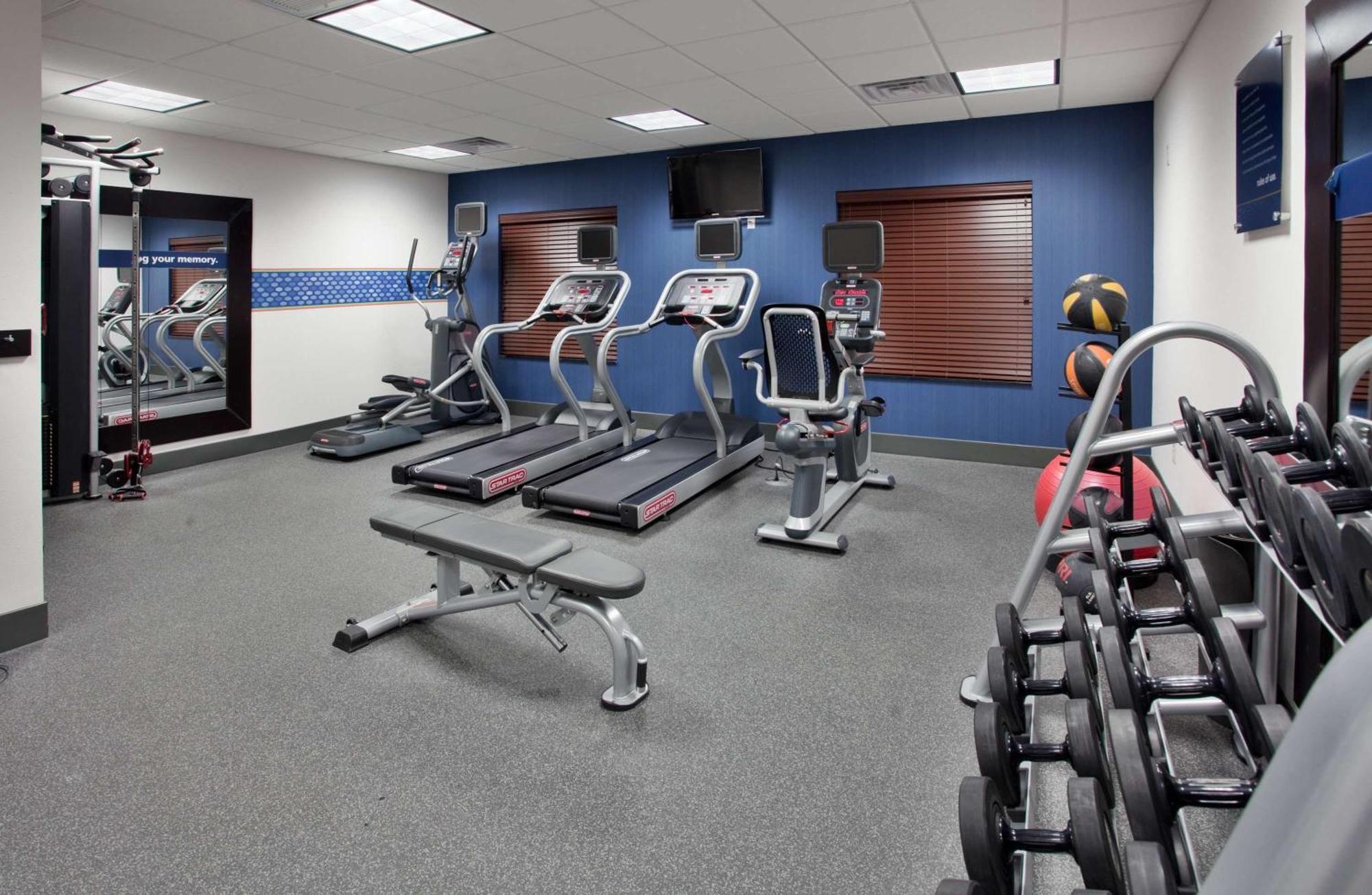 Hampton Inn & Suites Dickinson Nd Екстериор снимка