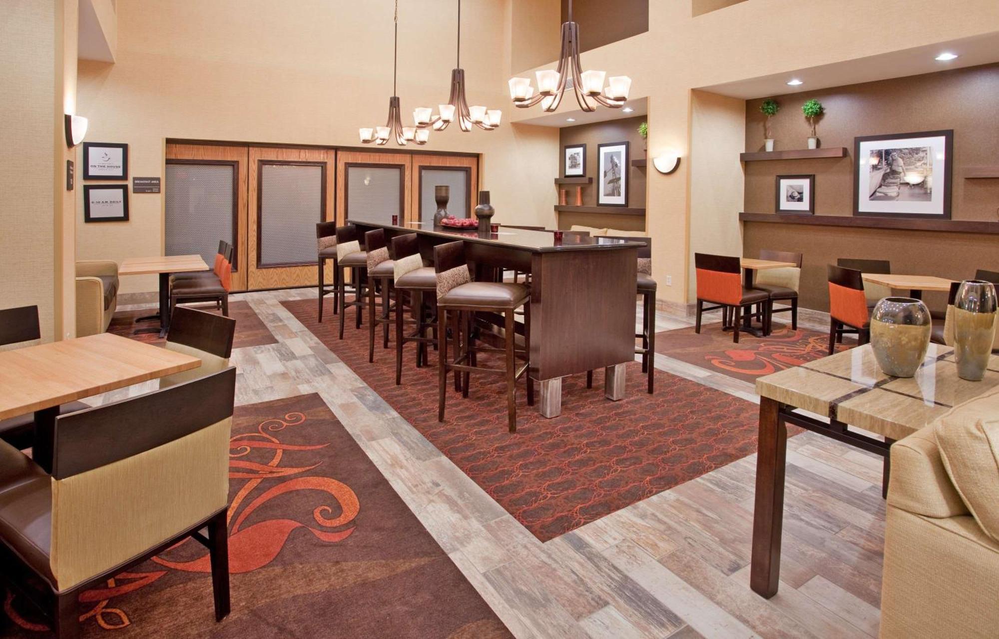 Hampton Inn & Suites Dickinson Nd Екстериор снимка